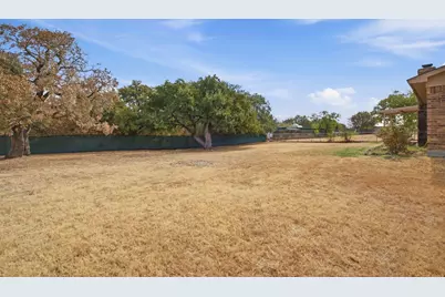 1526 W Bankhead, Weatherford, TX 76086 - Photo 8