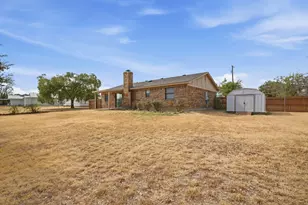 1526 W Bankhead, Weatherford, TX 76086 - Photo 6