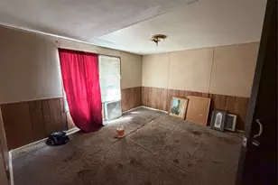 309 Boyd St, Cleburne, TX 76031 - Photo 16