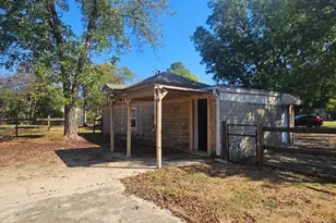 2615 N Elm St, Denton, TX 76201 - Photo 8