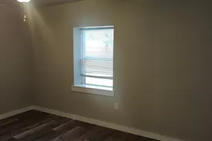 2615 N Elm St, Denton, TX 76201 - Photo 14