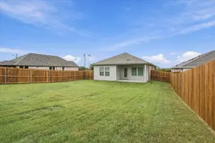 202 Winchester Ln, Sherman, TX 75092 - Photo 4