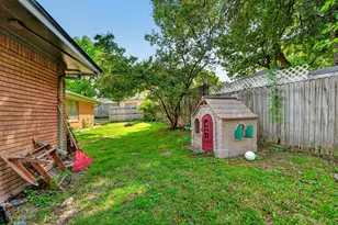8150 Hunnicut Rd, Dallas, TX 75228 - Photo 36