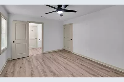 903 E Avenue C, Valley Mills, TX 76689 - Photo 14