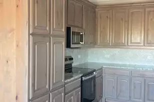 1910 Lake Tahoe Ln, Cleburne, TX 76033 - Photo 6