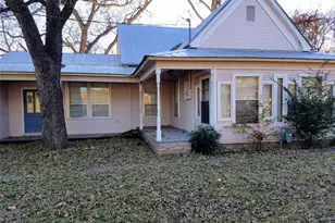 209 Mission St, Glen Rose, TX 76043 - Photo 1