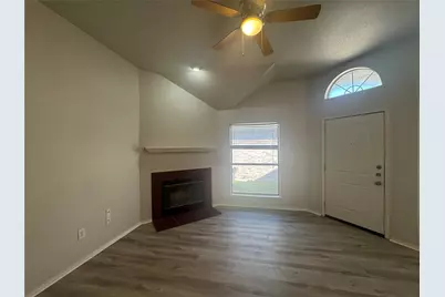 2211 Brookview Drive, McKinney, TX 75072 - Photo 4