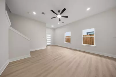 1630 Bessie Street, Fort Worth, TX 76104 - Photo 8