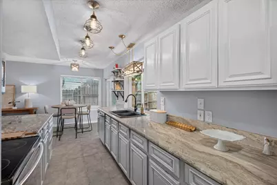 2801 Meandering Way, Bedford, TX 76021 - Photo 16