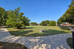 6831 Landing Dr, Grand Prairie, TX 75054 - Photo 2
