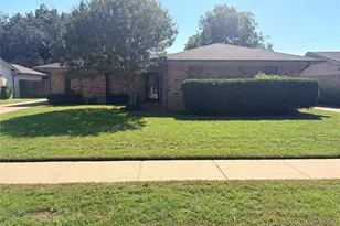 1620 Lexington Pl, Bedford, TX 76022 - Photo 1