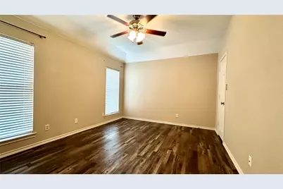 1402 Peregrine Street, Lewisville, TX 75077 - Photo 6