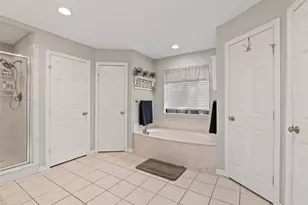 301 N Lyon St, Tom Bean, TX 75491 - Photo 20