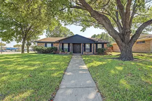 2200 Stafford Ln, Mesquite, TX 75150 - Photo 1