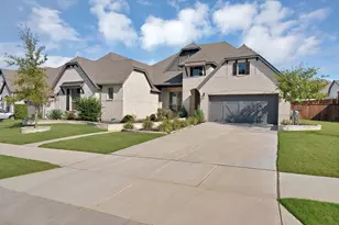 4612 Rocky Rdg Trl, Little Elm, TX 75068 - Photo 2