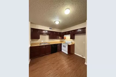 513 S Las Vegas Trail, White Settlement, TX 76108 - Photo 4