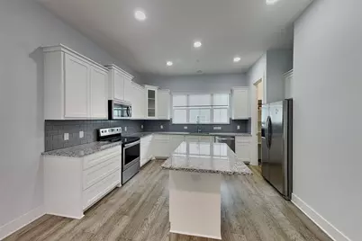 217 S Village Way, Lewisville, TX 75057 - Photo 6
