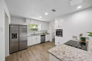 1710 Green Oaks Dr, Irving, TX 75061 - Photo 6