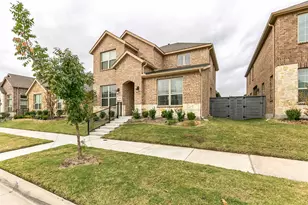 6028 Paddock Ln, Little Elm, TX 76227 - Photo 2