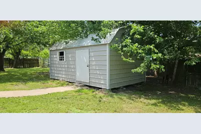 901 N Blanche Street, Terrell, TX 75160 - Photo 1