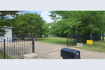 901 N Blanche Street, Terrell, TX 75160 - Photo 4