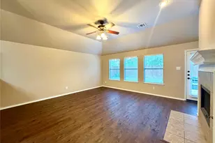 9016 Warren Dr, McKinney, TX 75071 - Photo 10