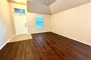 9016 Warren Dr, McKinney, TX 75071 - Photo 4
