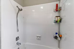 1001 Sean Ct, Hurst, TX 76053 - Photo 18