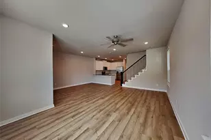 226 Territory Trl, Fort Worth, TX 76120 - Photo 4