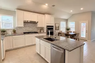 2848 N Ranger Ln St, Aubrey, TX 76227 - Photo 6