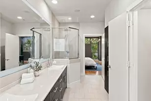 4618 Cedar Springs Rd, Dallas, TX 75219 - Photo 24