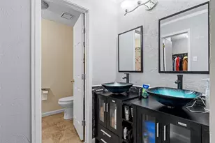 129 Texas Ave, Hewitt, TX 76643 - Photo 10