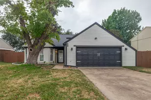 506 Caraway Ln, Euless, TX 76039 - Photo 2