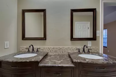 5605 Trails Edge Drive, Arlington, TX 76017 - Photo 18
