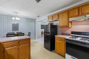 204 Ausborn St, Eddy, TX 76524 - Photo 14