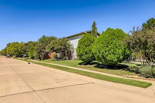 3002 Cedar Crest Dr, McKinney, TX 75070 - Photo 2