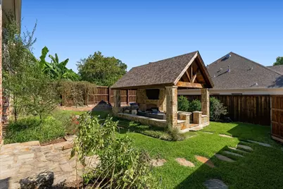 8200 Edgemont Court, North Richland Hills, TX 76182 - Photo 32