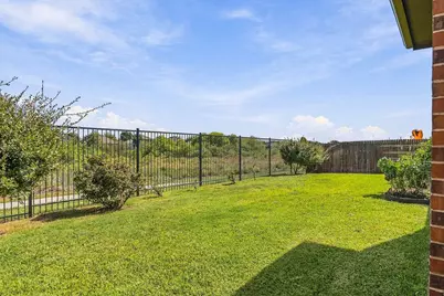 9220 Bronze Meadow Drive, Fort Worth, TX 76131 - Photo 28