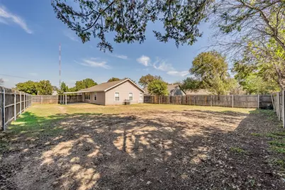 3750 Meadowbrook Drive, Fort Worth, TX 76103 - Photo 38