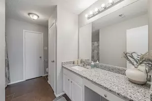 3750 Meadowbrook Dr, Fort Worth, TX 76103 - Photo 28