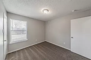 3750 Meadowbrook Dr, Fort Worth, TX 76103 - Photo 18