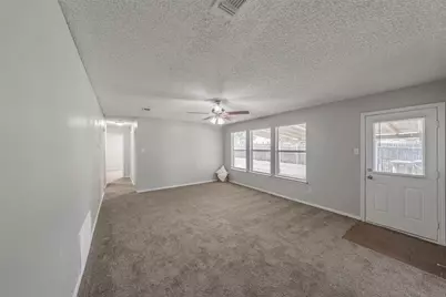 3750 Meadowbrook Drive, Fort Worth, TX 76103 - Photo 6