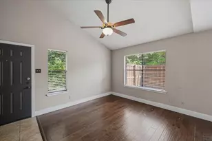 5638 Cedar Creek Dr, Benbrook, TX 76109 - Photo 10