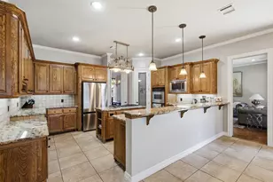 9204 Hailey Ct, North Richland Hills, TX 76182 - Photo 8