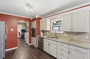2609 Oaks Dr, Granbury, TX 76049 - Photo 18