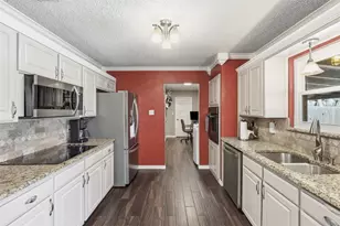 2609 Oaks Dr, Granbury, TX 76049 - Photo 16