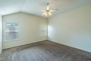 3913 Orlando Springs Dr, Fort Worth, TX 76123 - Photo 12