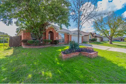 3913 Orlando Springs Drive, Fort Worth, TX 76123 - Photo 2