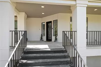 3621 Hidalgo Street, Irving, TX 75062 - Photo 2