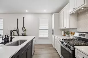 9036 Lakeside Dr, Fort Worth, TX 76179 - Photo 8